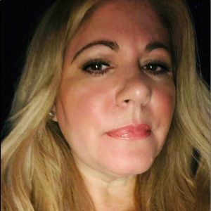 Meet your Posher, Ellie